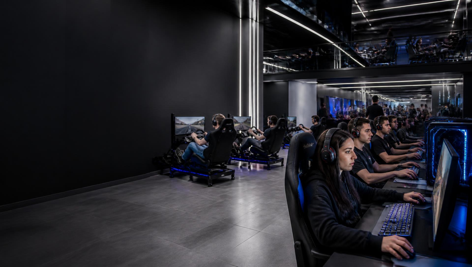 Esports и sim-racing зоната на MasterGamingHall